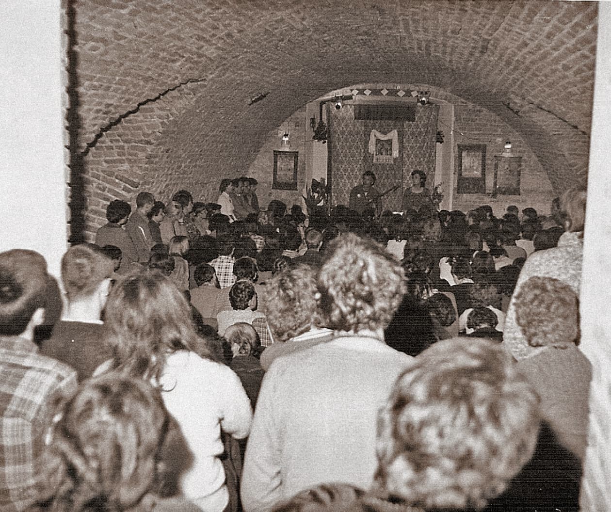 Wykład Lamy Ole Nydahla. Tłumaczy Ania Czapnik. (Kraków 1981 r.)